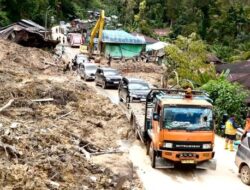 11 Titik Longsor Berhasil Dibuka, Distribusi Logistik ke Tapanuli Mulai Lancar