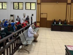Tangis Syukur dr Ratna Usai Divonis Bebas dalam Kasus Dugaan Malapraktik di Pangkalpinang