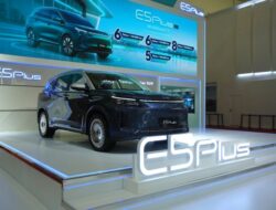 DFSK E5 Plus Jadi Magnet Pengunjung di GIIAS 2026, Bukti Trend PHEV Makin Menguat