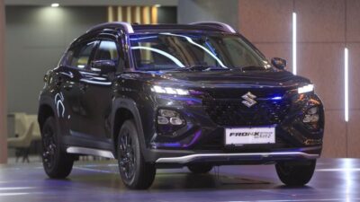 Punya Fitur Keselamatan Baru, Ini Keunggulan Varian Suzuki Fronx SGX Hybrid Kuro