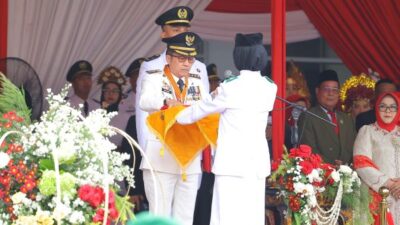 Pimpin Upacara HUT ke-81 RI di JSC, Wali Kota Palembang Ratu Dewa Tekankan Evaluasi dan Karya Nyata