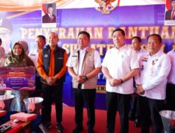 Perkuat Sektor Perikanan, Pemprov Sumsel Bagikan Bantuan Benih dan Mesin Kapal untuk Nelayan